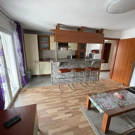 Ana Apartman *