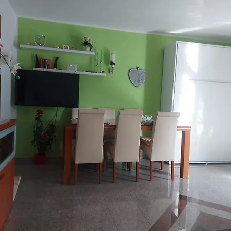 Ana Apartman *